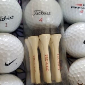 Bundle Of  18 Golf Balld Titleist,Nike,Pinnacle,Callaway